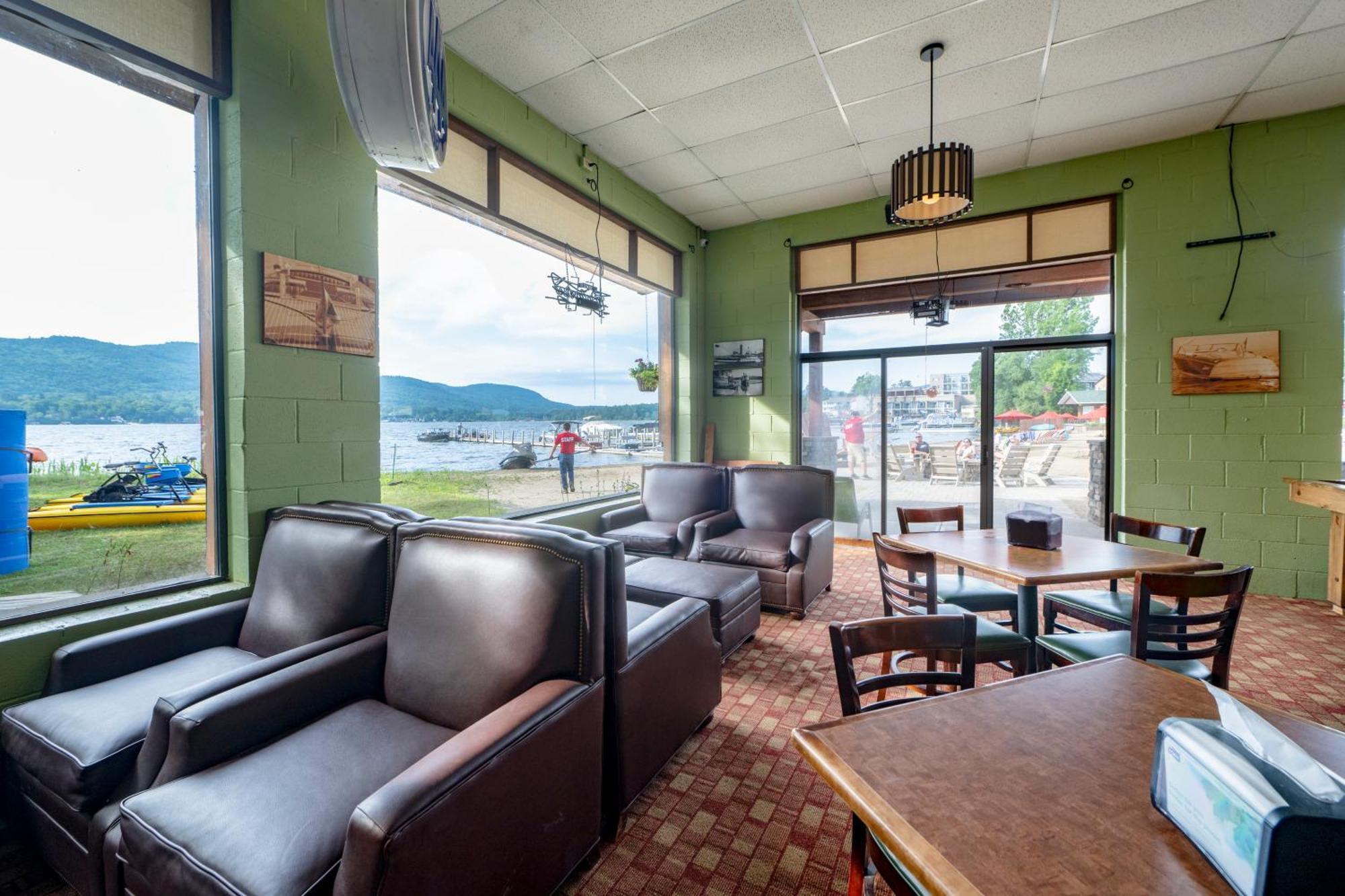 Scotty'S Lakeside Resort Lake George Exterior photo