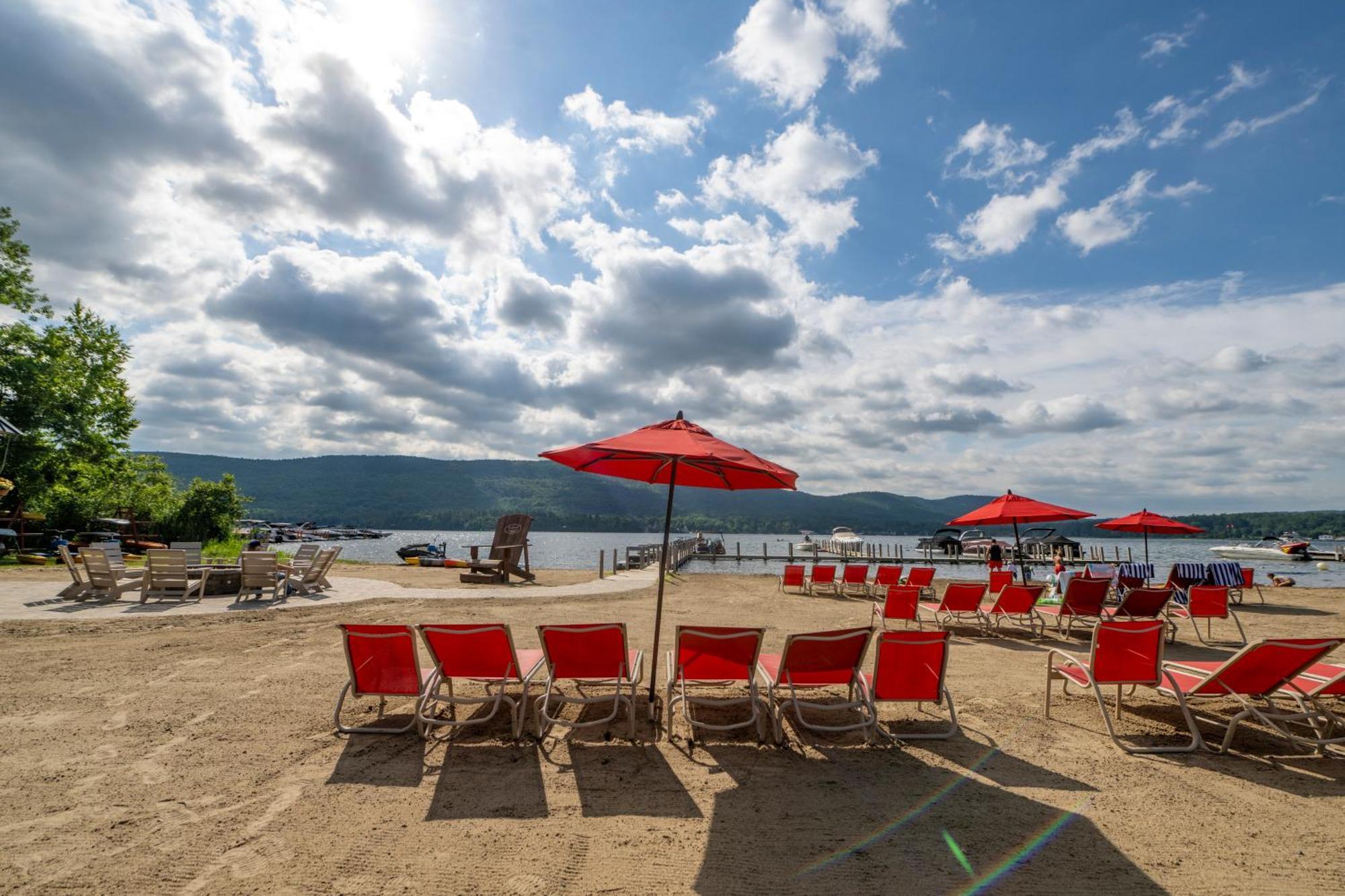 Scotty'S Lakeside Resort Lake George Exterior photo